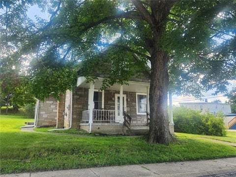 Photo for 402 16th Street