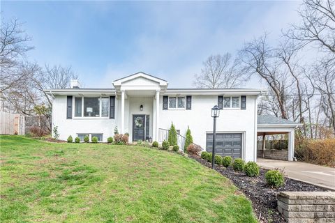 Photo of 15 Watson St, Sewickley, PA 15143 (MLS # 1746414)
