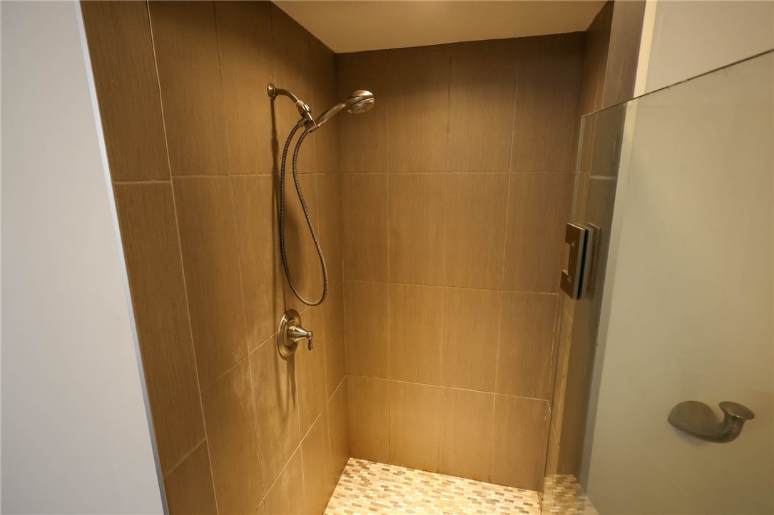 Pine Twp - Mer, Pennsylvania 16127, United States, 4 Bedrooms Bedrooms, ,3 BathroomsBathrooms,Residential,Contingent,121994