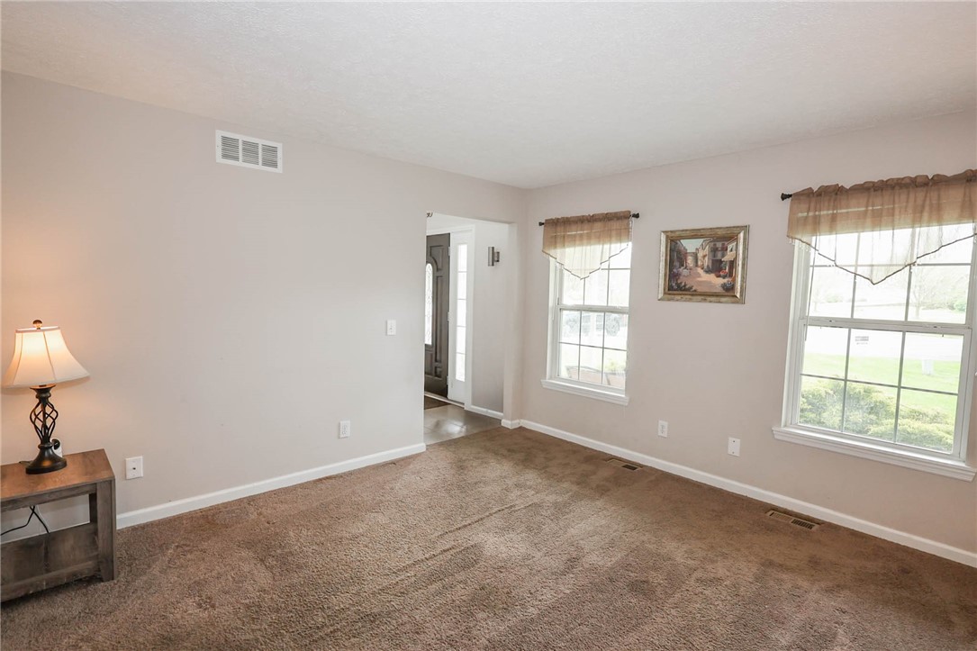 Pine Twp - Mer, Pennsylvania 16127, United States, 4 Bedrooms Bedrooms, ,3 BathroomsBathrooms,Residential,Contingent,121994