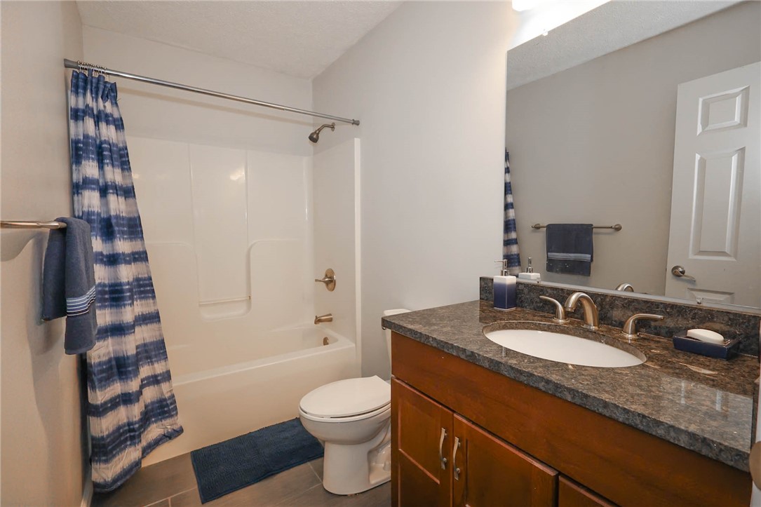 Pine Twp - Mer, Pennsylvania 16127, United States, 4 Bedrooms Bedrooms, ,3 BathroomsBathrooms,Residential,Contingent,121994