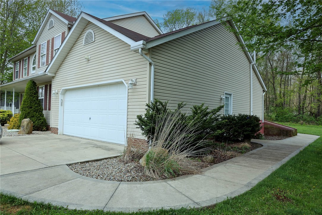 Pine Twp - Mer, Pennsylvania 16127, United States, 4 Bedrooms Bedrooms, ,3 BathroomsBathrooms,Residential,Contingent,121994