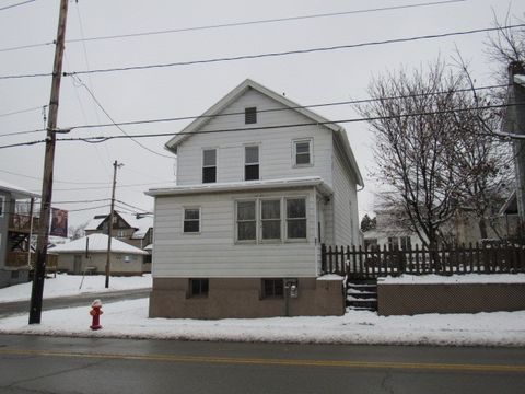 Photo of 401 N Broadway Street, Scottdale, PA 15683 (MLS # 1733284)