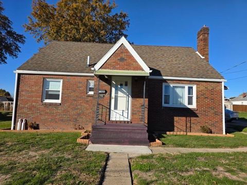 Photo of 745 Castle St, New Castle, PA 16101 (MLS # 1727694)