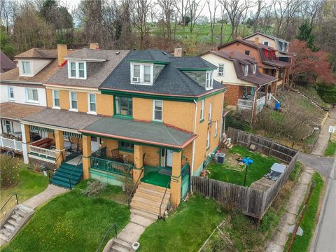 Photo of 4000 Willow Ave, Pittsburgh, PA 15234 (MLS # 1747078)