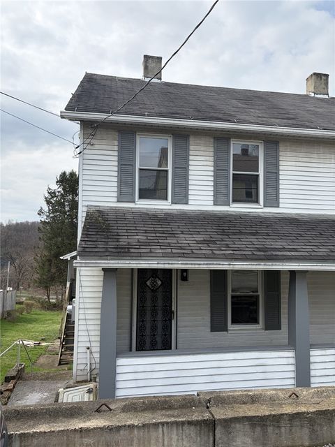 Photo of 1154 Eisenhower Dr, Russellton, PA 15076 (MLS # 1746991)