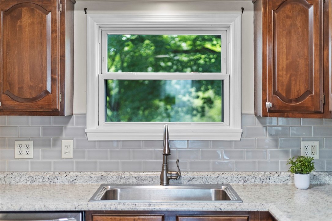 Economy, Pennsylvania 15042, United States, 2 Bedrooms Bedrooms, ,1 BathroomBathrooms,Residential,Active,162168