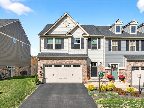 Photo of 6001 Kapalua Lane, Jeannette, PA 15644 (MLS # 1729687)