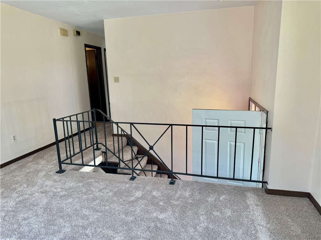 Ligonier Twp, Pennsylvania 15658, United States, 2 Bedrooms Bedrooms, ,1 BathroomBathrooms,Residential,Contingent,112742