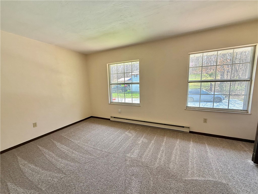 Ligonier Twp, Pennsylvania 15658, United States, 2 Bedrooms Bedrooms, ,1 BathroomBathrooms,Residential,Contingent,112742