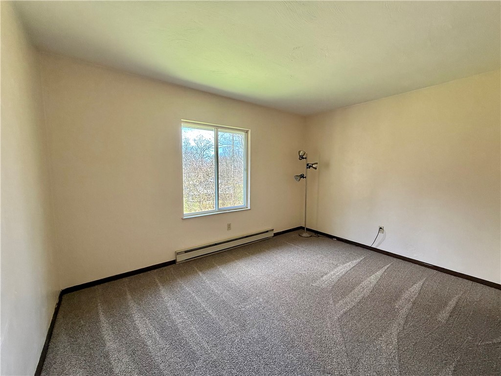 Ligonier Twp, Pennsylvania 15658, United States, 2 Bedrooms Bedrooms, ,1 BathroomBathrooms,Residential,Contingent,112742