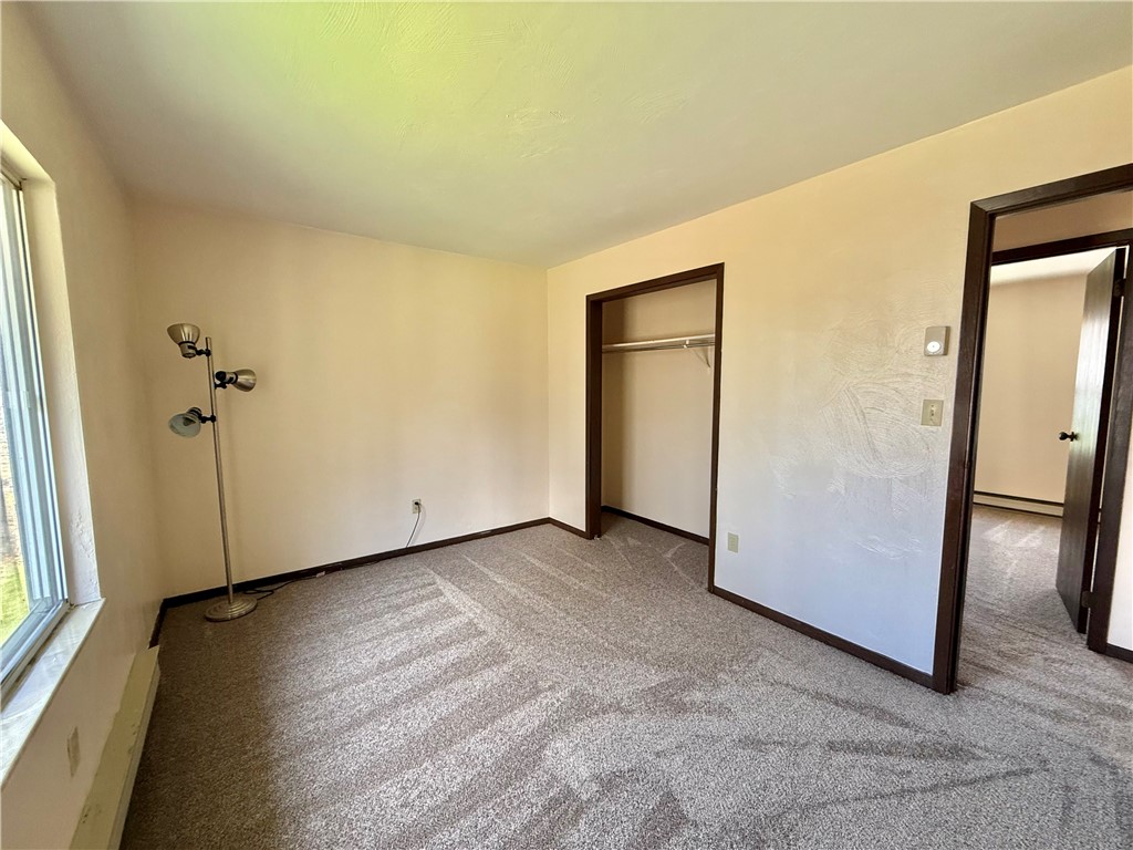 Ligonier Twp, Pennsylvania 15658, United States, 2 Bedrooms Bedrooms, ,1 BathroomBathrooms,Residential,Contingent,112742