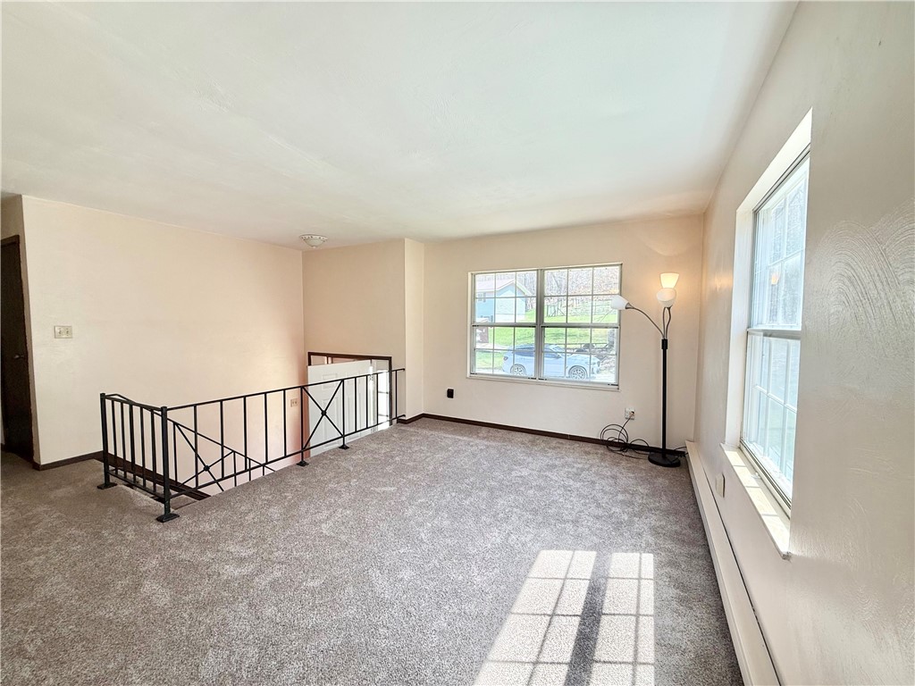 Ligonier Twp, Pennsylvania 15658, United States, 2 Bedrooms Bedrooms, ,1 BathroomBathrooms,Residential,Contingent,112742