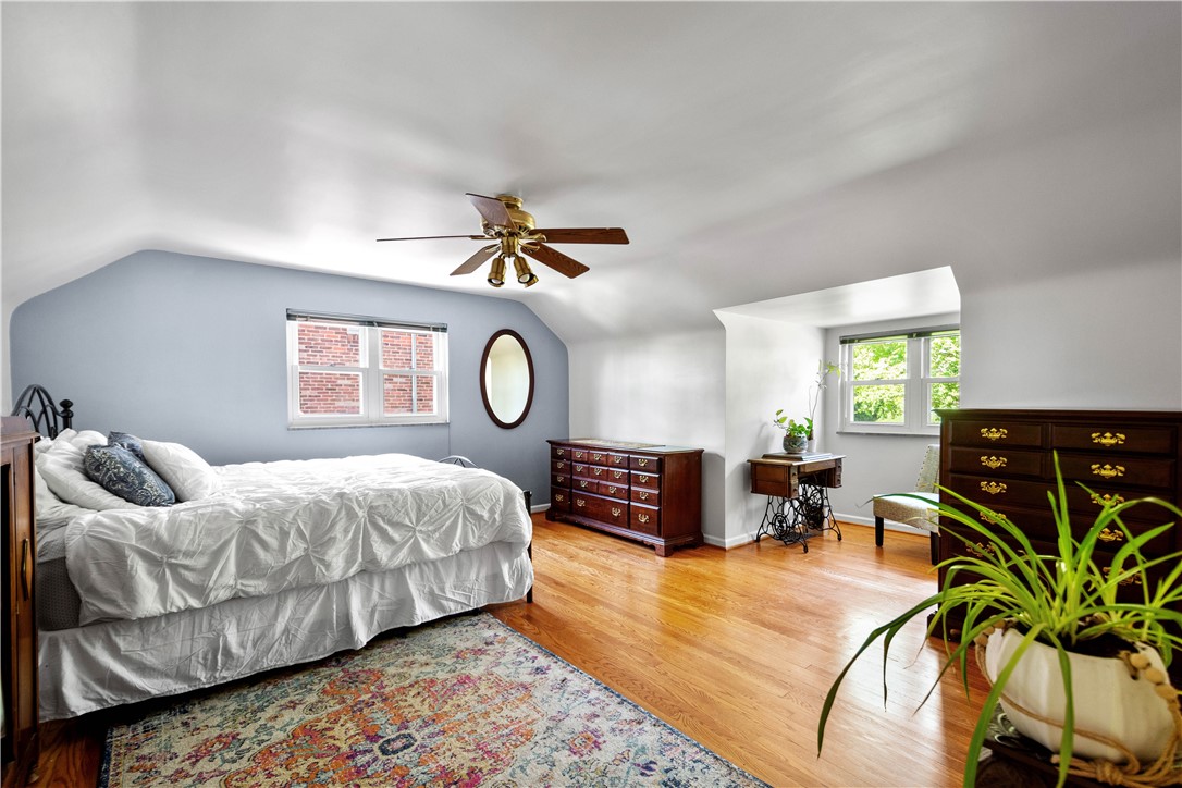 Mt. Lebanon, Pennsylvania 15228, United States, 4 Bedrooms Bedrooms, ,3 BathroomsBathrooms,Residential,Contingent,159997