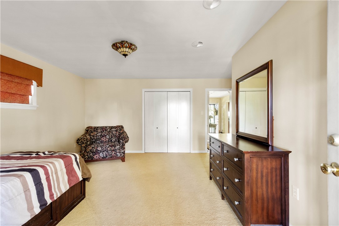 Mt. Lebanon, Pennsylvania 15228, United States, 4 Bedrooms Bedrooms, ,3 BathroomsBathrooms,Residential,Contingent,159997