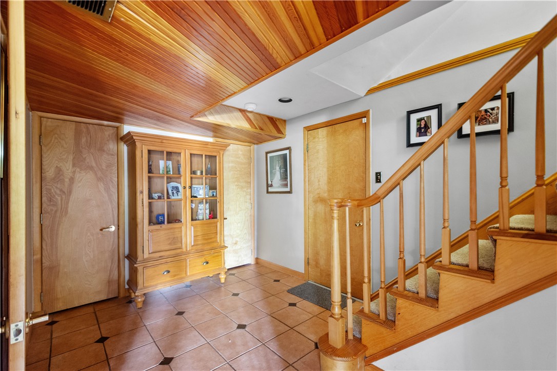 Mt. Lebanon, Pennsylvania 15228, United States, 4 Bedrooms Bedrooms, ,3 BathroomsBathrooms,Residential,Contingent,159997