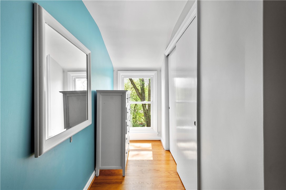 Mt. Lebanon, Pennsylvania 15228, United States, 4 Bedrooms Bedrooms, ,3 BathroomsBathrooms,Residential,Contingent,159997