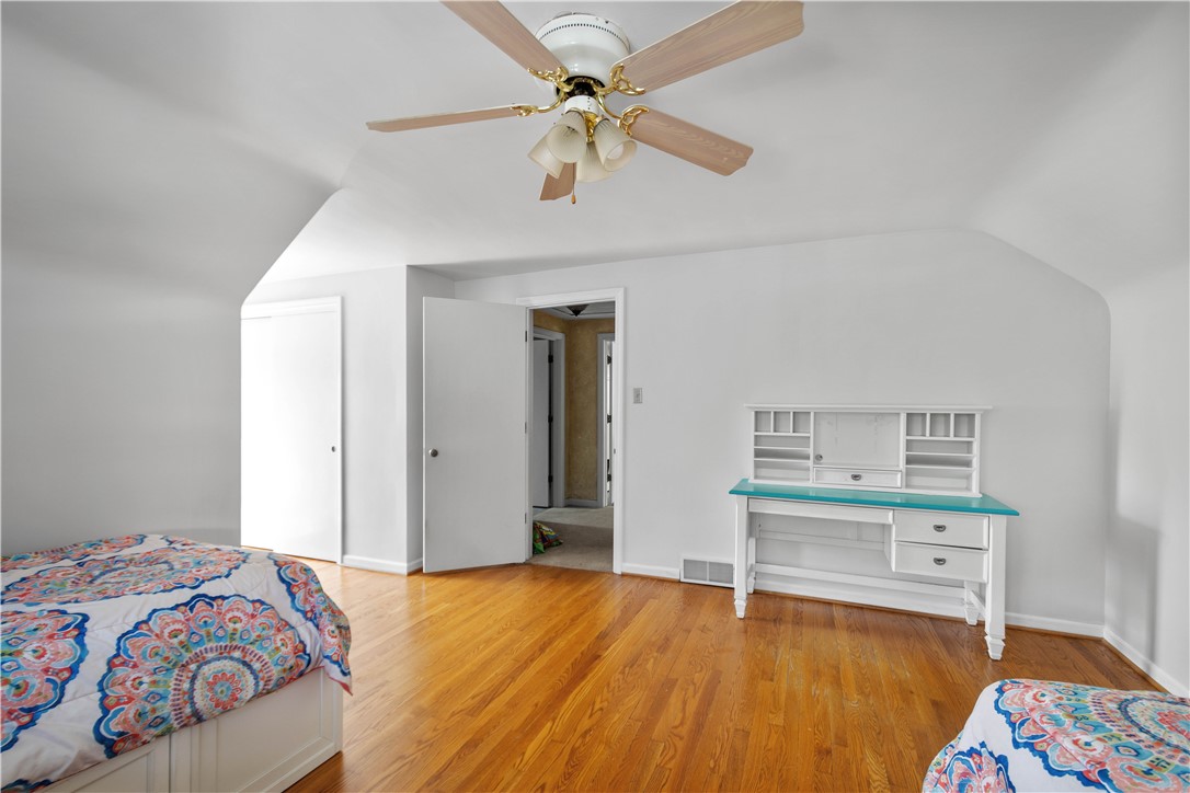 Mt. Lebanon, Pennsylvania 15228, United States, 4 Bedrooms Bedrooms, ,3 BathroomsBathrooms,Residential,Contingent,159997