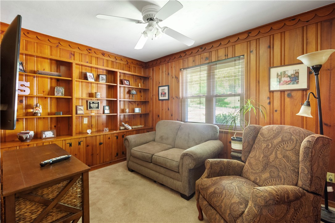 Mt. Lebanon, Pennsylvania 15228, United States, 4 Bedrooms Bedrooms, ,3 BathroomsBathrooms,Residential,Contingent,159997