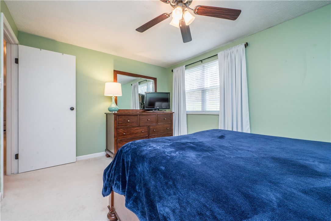 South Park, Pennsylvania 15129, United States, 3 Bedrooms Bedrooms, ,2 BathroomsBathrooms,Residential,Contingent,252272