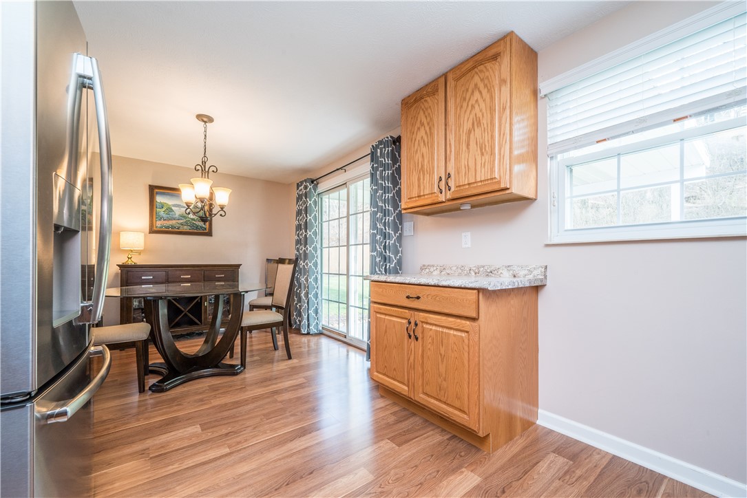 South Park, Pennsylvania 15129, United States, 3 Bedrooms Bedrooms, ,2 BathroomsBathrooms,Residential,Contingent,252272