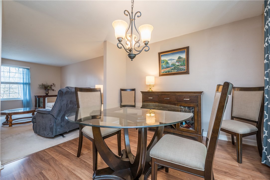 South Park, Pennsylvania 15129, United States, 3 Bedrooms Bedrooms, ,2 BathroomsBathrooms,Residential,Contingent,252272