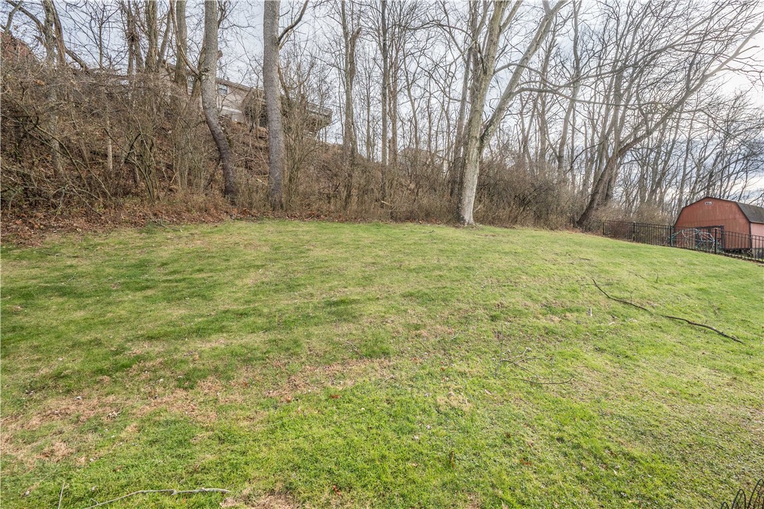 South Park, Pennsylvania 15129, United States, 3 Bedrooms Bedrooms, ,2 BathroomsBathrooms,Residential,Contingent,252272