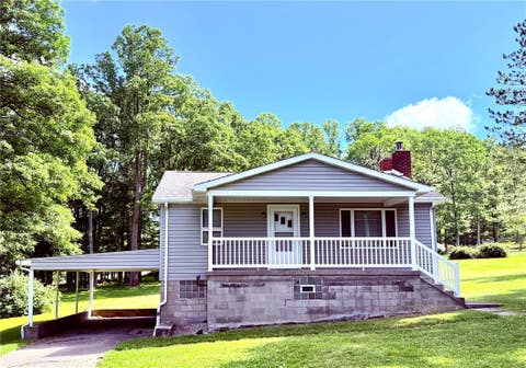 Photo of 328 Keslar School Rd, Acme, PA 15610 (MLS # 1761499)