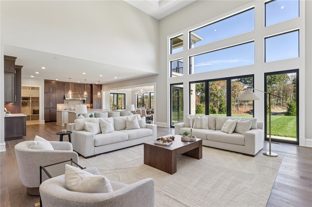 Marshall, Pennsylvania 15005, United States, 7 Bedrooms Bedrooms, ,9 BathroomsBathrooms,Residential,Pending,251108