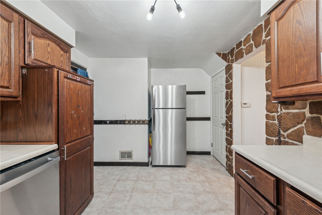 717 Tonopah Ave Ave, Beechview, Pennsylvania image 9