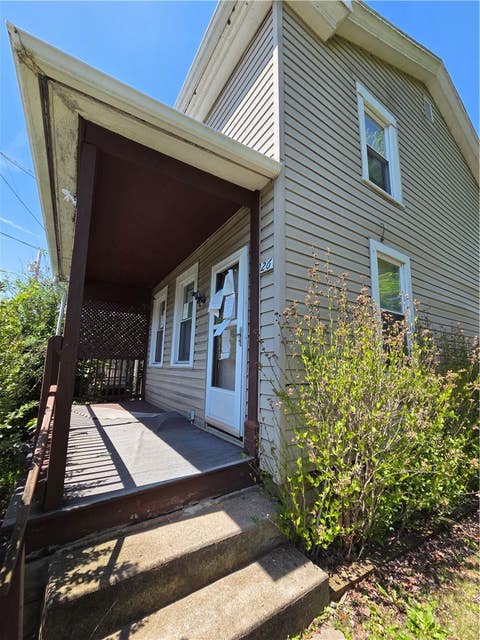 Homes For Sale - 26 Miller St St<br/> Latrobe, PA 15650