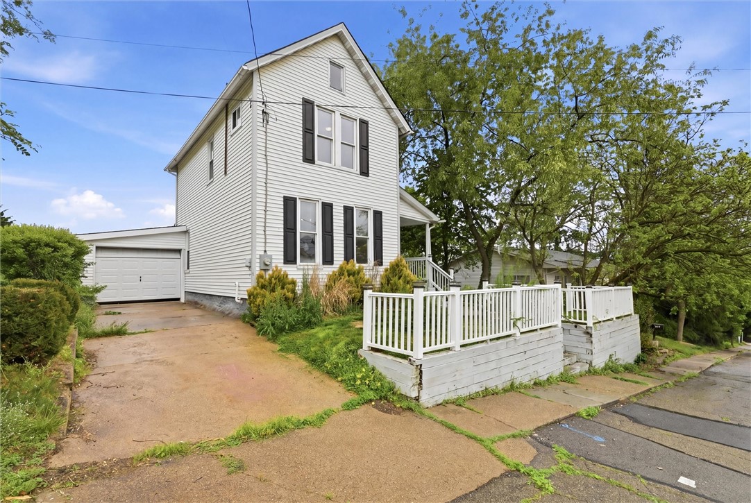 312 Ridge Ave