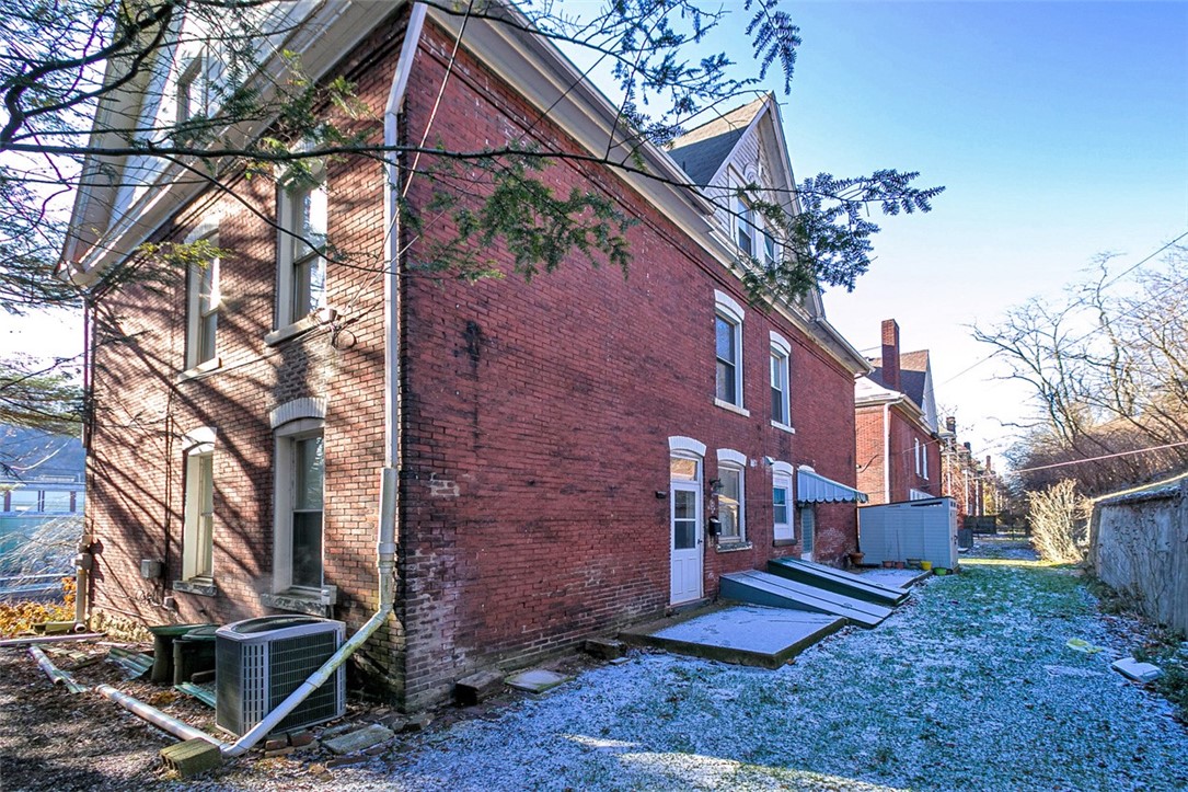 Wilmerding, Pennsylvania 15148, United States, 6 Bedrooms Bedrooms, ,1 BathroomBathrooms,Residential,Contingent,25729