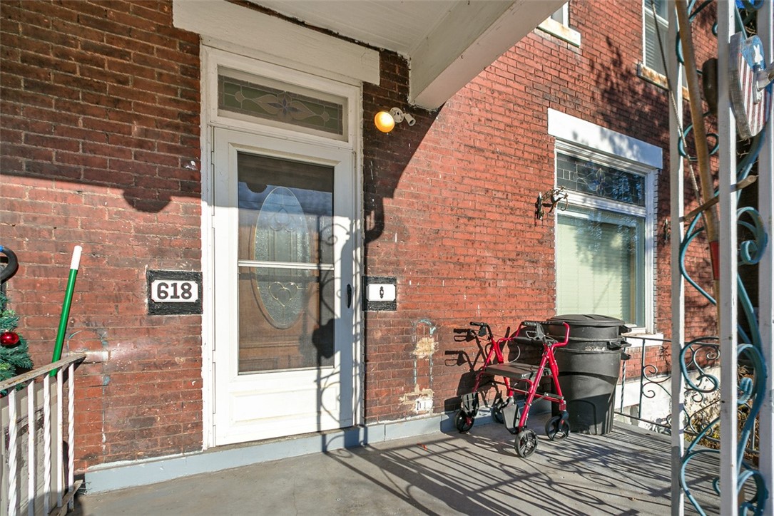 Wilmerding, Pennsylvania 15148, United States, 6 Bedrooms Bedrooms, ,1 BathroomBathrooms,Residential,Contingent,25729