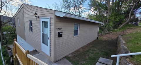Photo of 2017 Woodmont Ave, New Kensington, PA 15068 (MLS # 1752589)