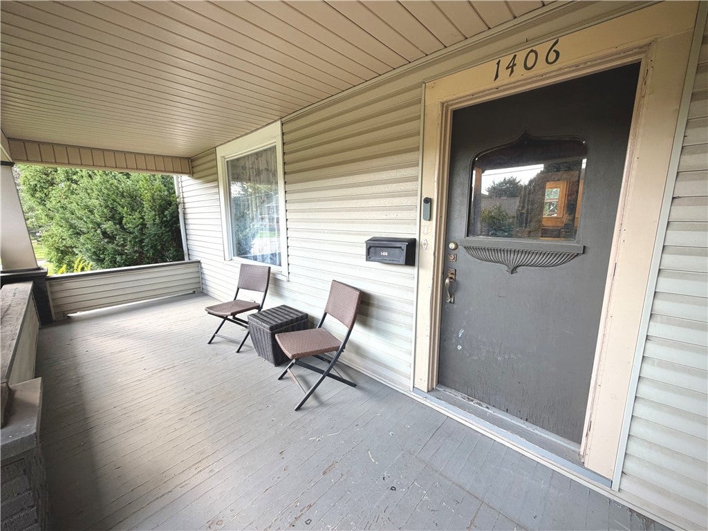 1406 Roemer Blvd