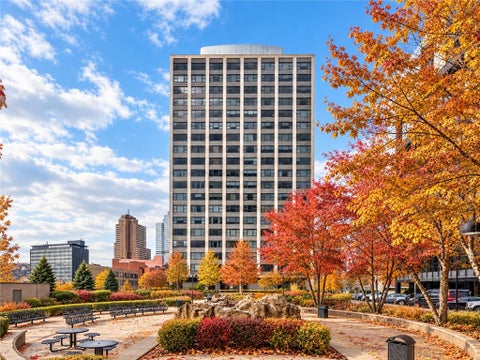 Photo for 112 WASHINGTON 2L