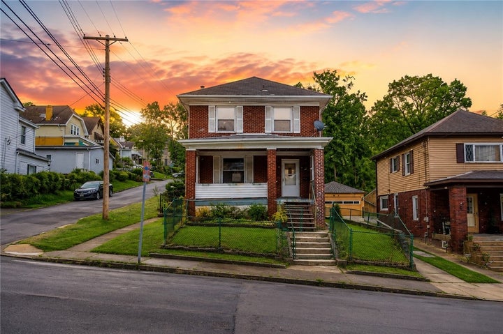 Photo 1 of 29 — 401 Lorenz Ave, Elliott, PA 15220