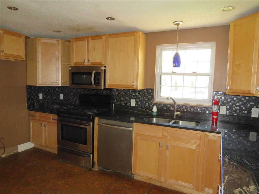 329 Circle Dr Dr, Delmont, Pennsylvania image 7