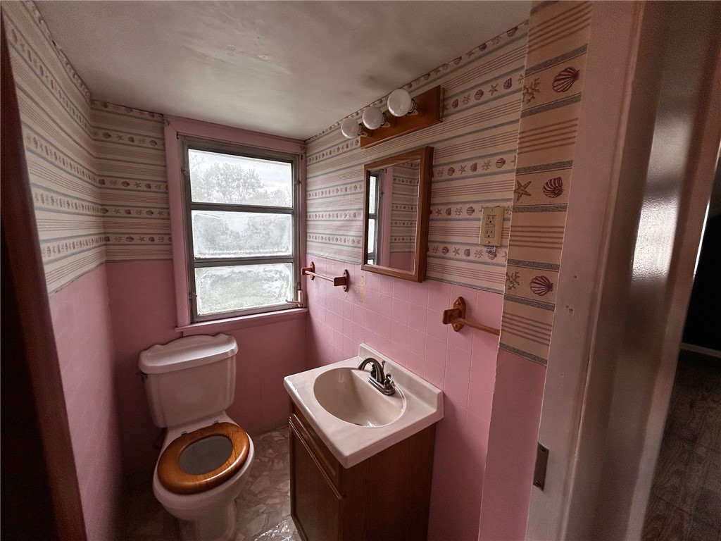 932 Franklin Ave, Connellsville, Pennsylvania image 15