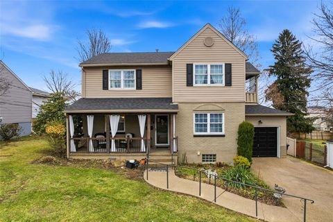 Photo of 112 Kenmont Ave, New Kensington, PA 15068 (MLS # 1742261)