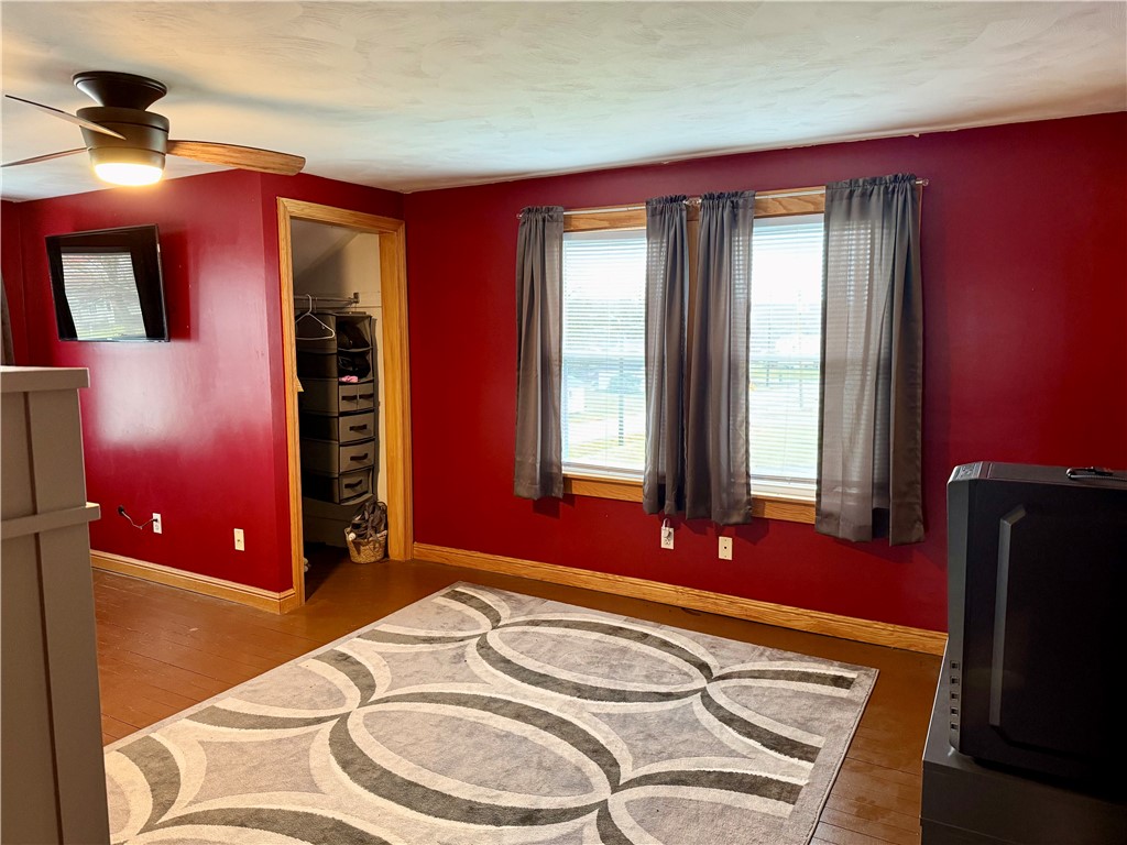 Pymatuning Twp, Pennsylvania 16154, United States, 2 Bedrooms Bedrooms, ,1 BathroomBathrooms,Residential,Contingent,10939