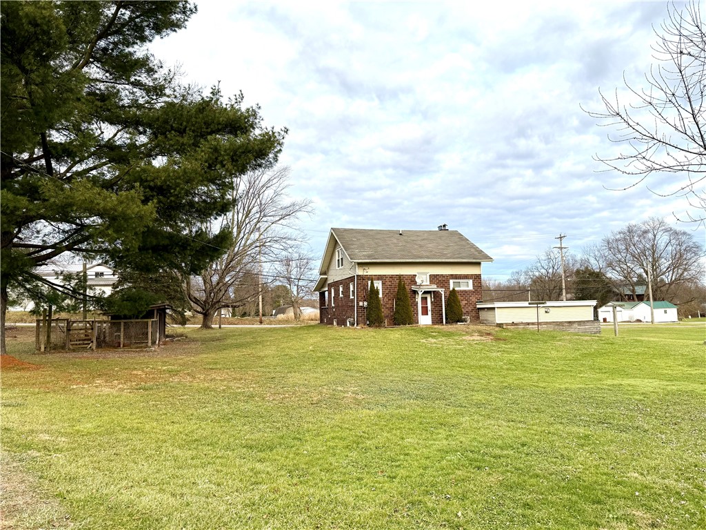 Pymatuning Twp, Pennsylvania 16154, United States, 2 Bedrooms Bedrooms, ,1 BathroomBathrooms,Residential,Contingent,10939