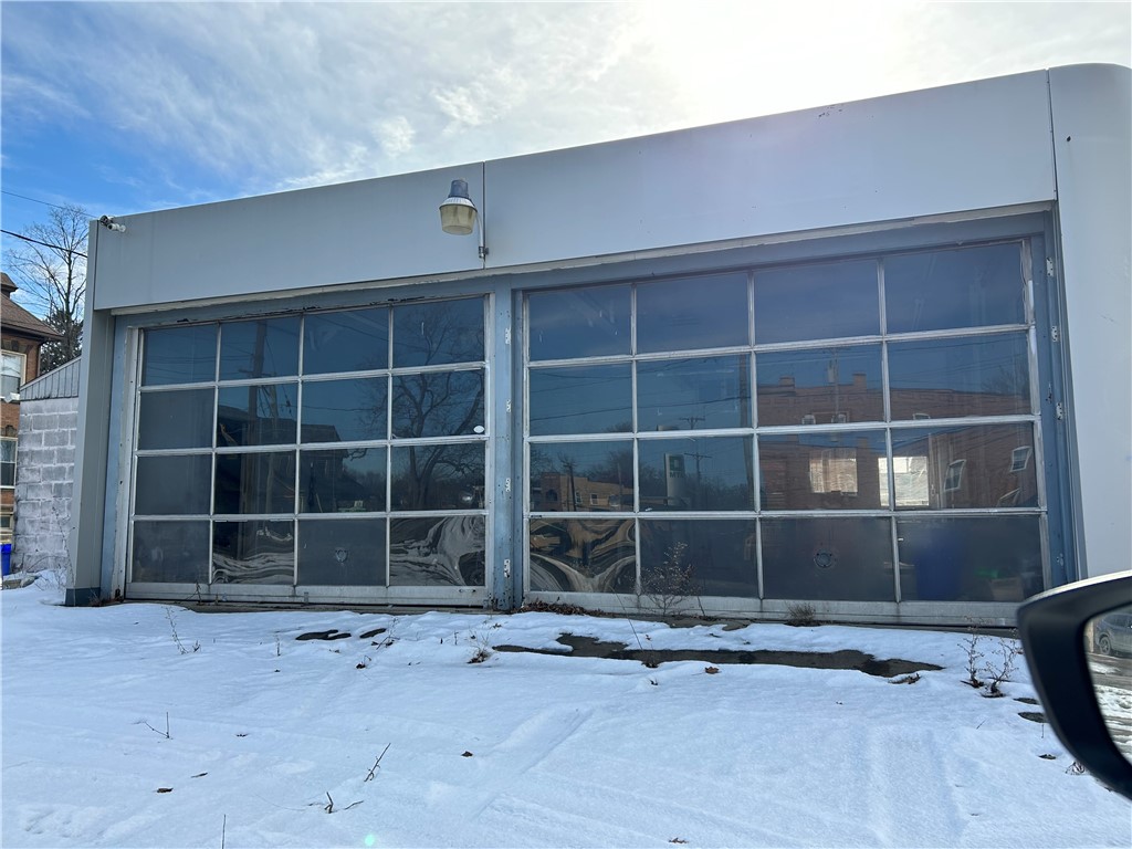 205 Wallace 205 Wallace