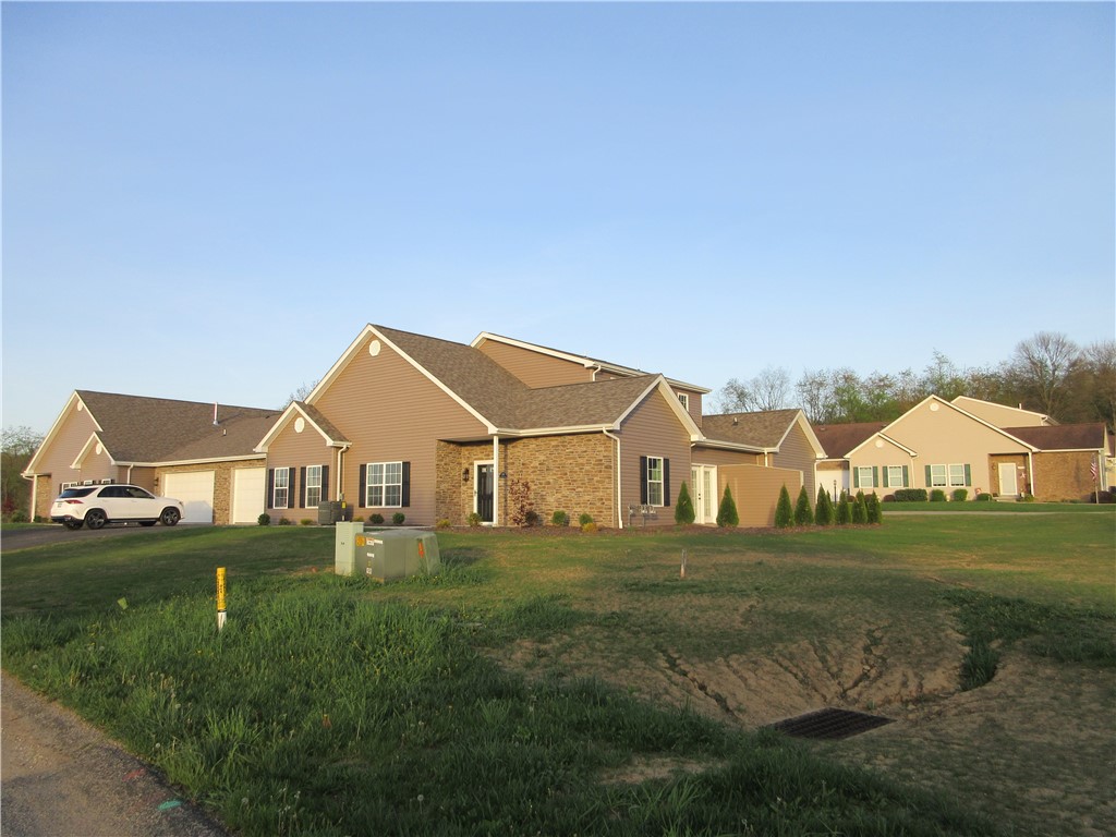 150 Clearwater Dr Dr, Franklin, Pennsylvania image 3