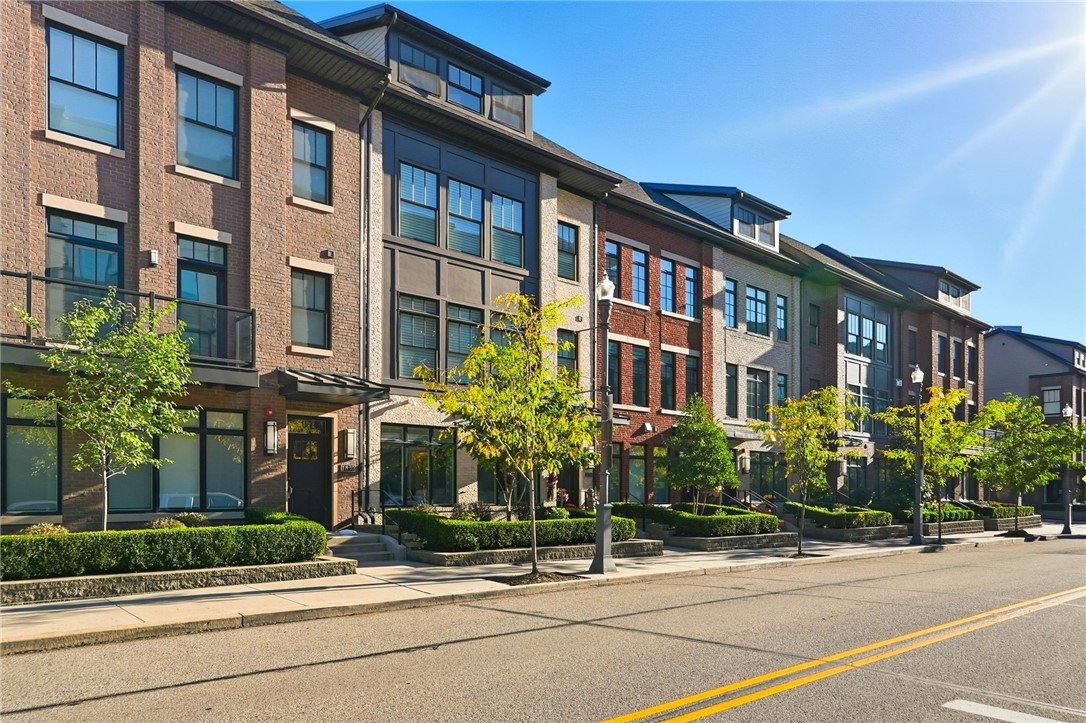 1824 Waterfront Pl