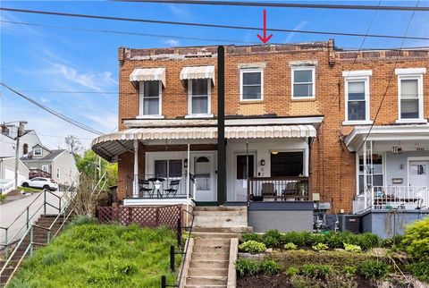 Photo of 5276 Holmes St, Pittsburgh, PA 15201 (MLS # 1750074)