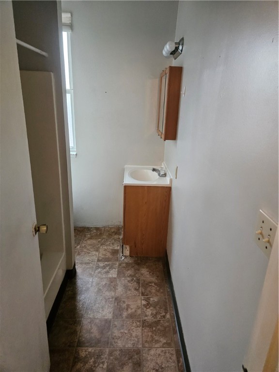 Swissvale, Pennsylvania 15218, United States, 1 Bedroom Bedrooms, ,1 BathroomBathrooms,Residential,Active,32900