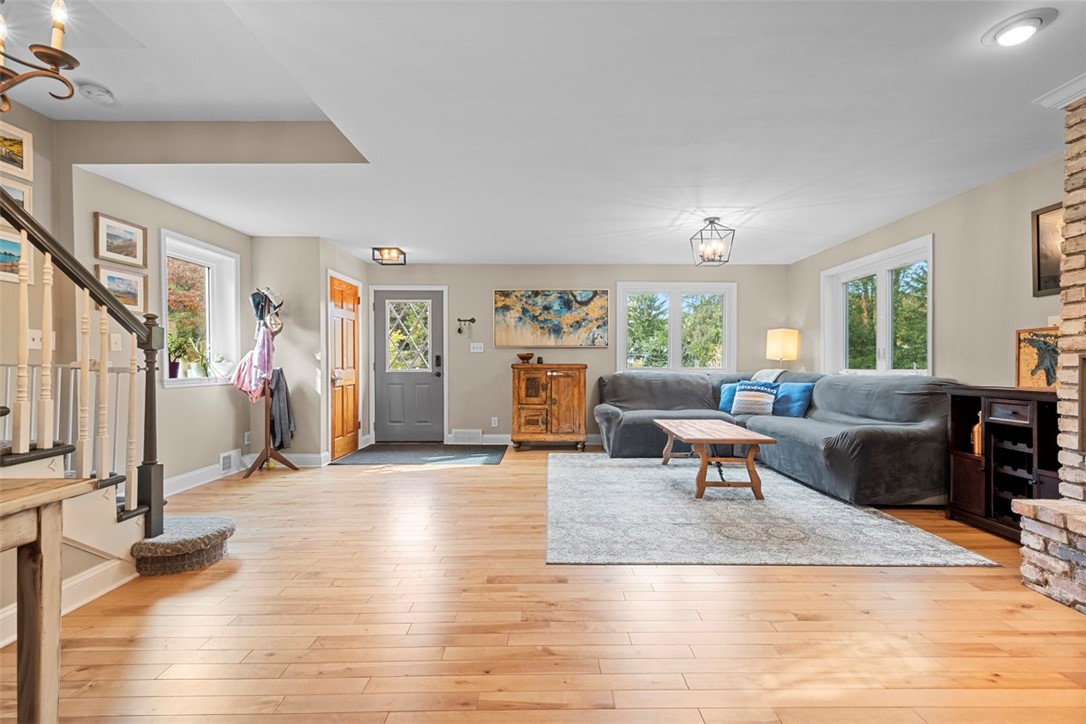 1411 Charlton Heights Rd