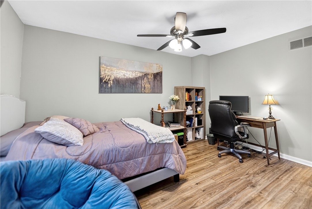 Cecil, Pennsylvania 15017, United States, 2 Bedrooms Bedrooms, ,2 BathroomsBathrooms,Residential,Contingent,181056